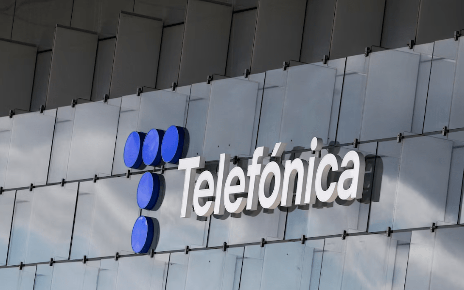 Telefónica vende su filial en Argentina a Telecom por USD 1245&nbsp;millones