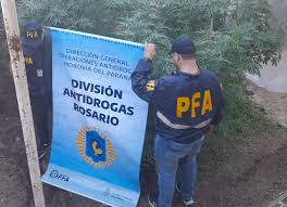 Desmantelaron una banda narcotraficante: incautaron 40 kilos de marihuana, LSD, cocaína, «tusi» y&nbsp;«cristal»