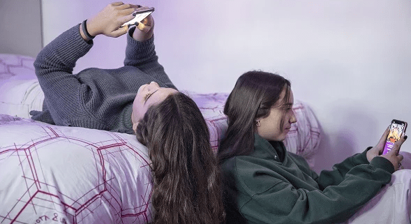 Jóvenes: menos interés por la política, pero mayor demanda de un Estado&nbsp;presente